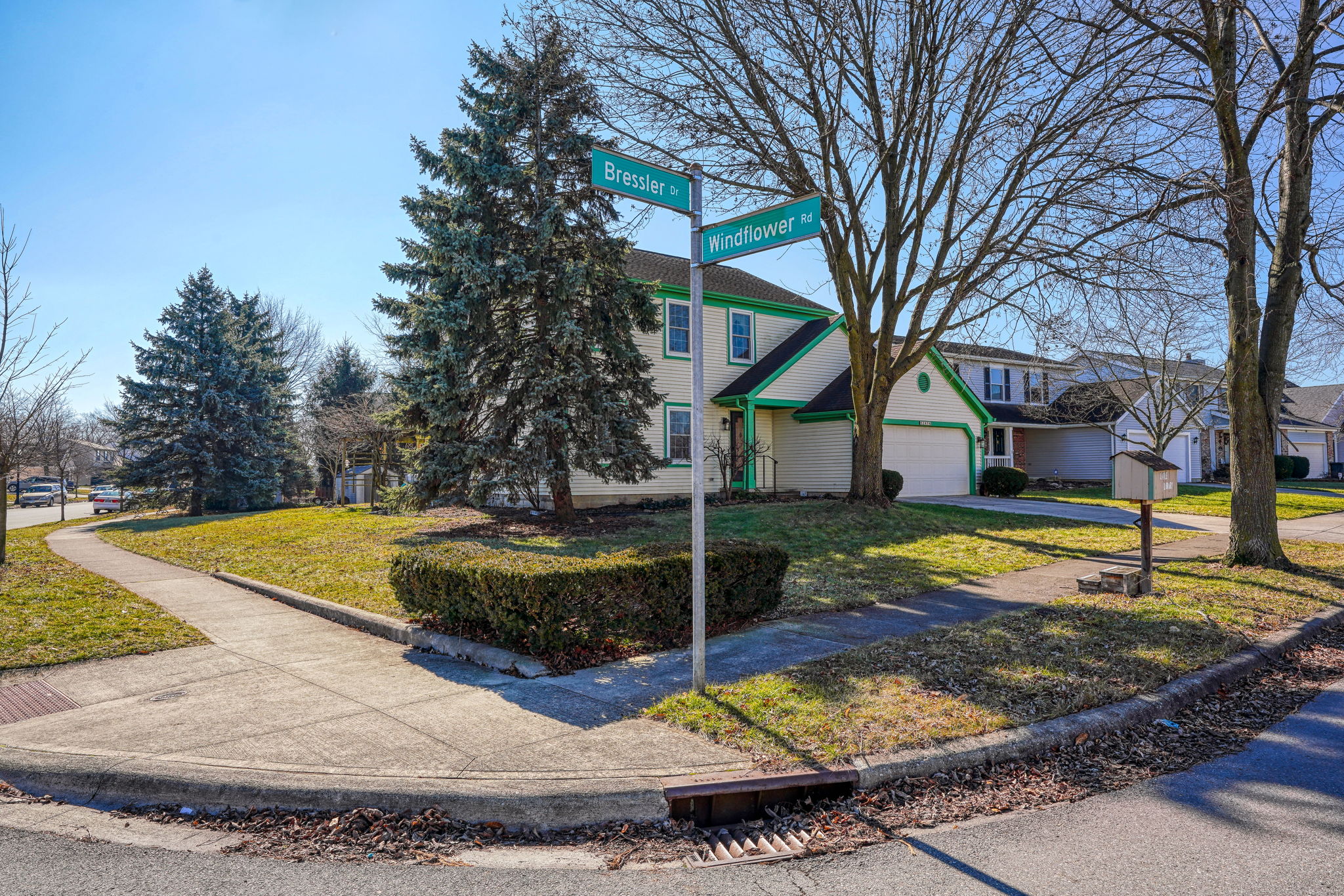 5245 Bressler Dr (3)