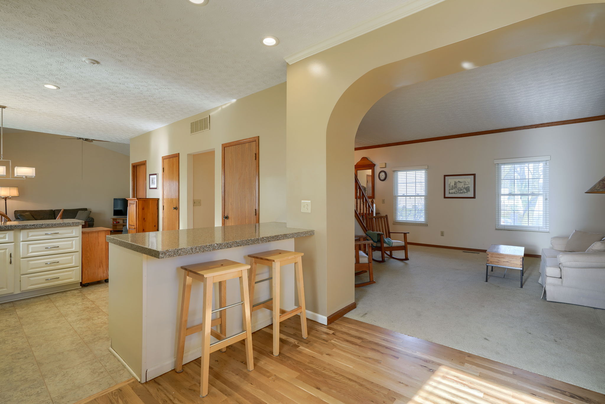 5245 Bressler Dr (43)