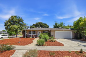 001_F8_5245 Bucknall Rd