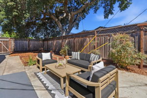 035_F8_5245 Bucknall Rd