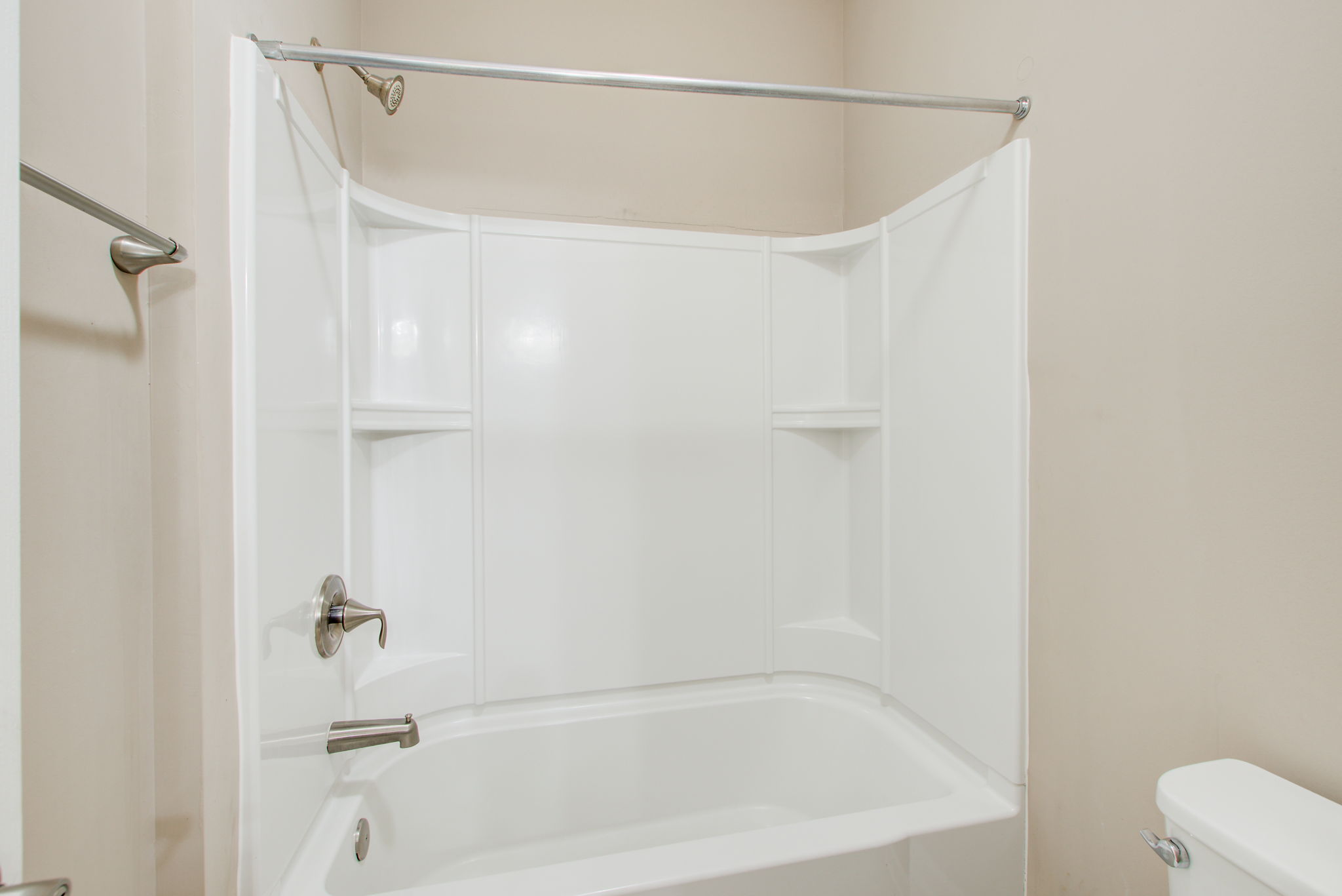 25 J&J Bath B Shower Tub Detail