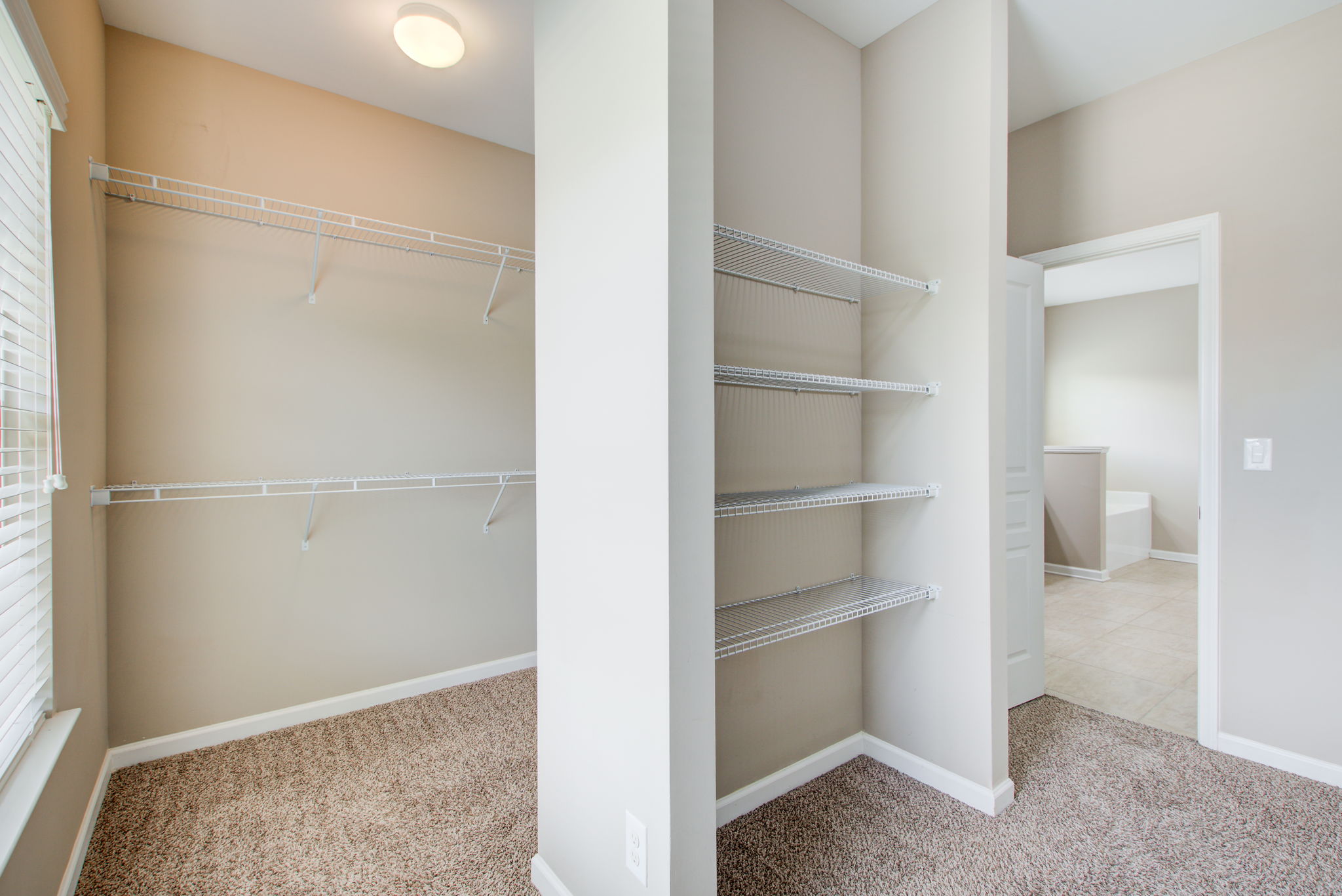 35 Main BR En Suite B Walk In Closet