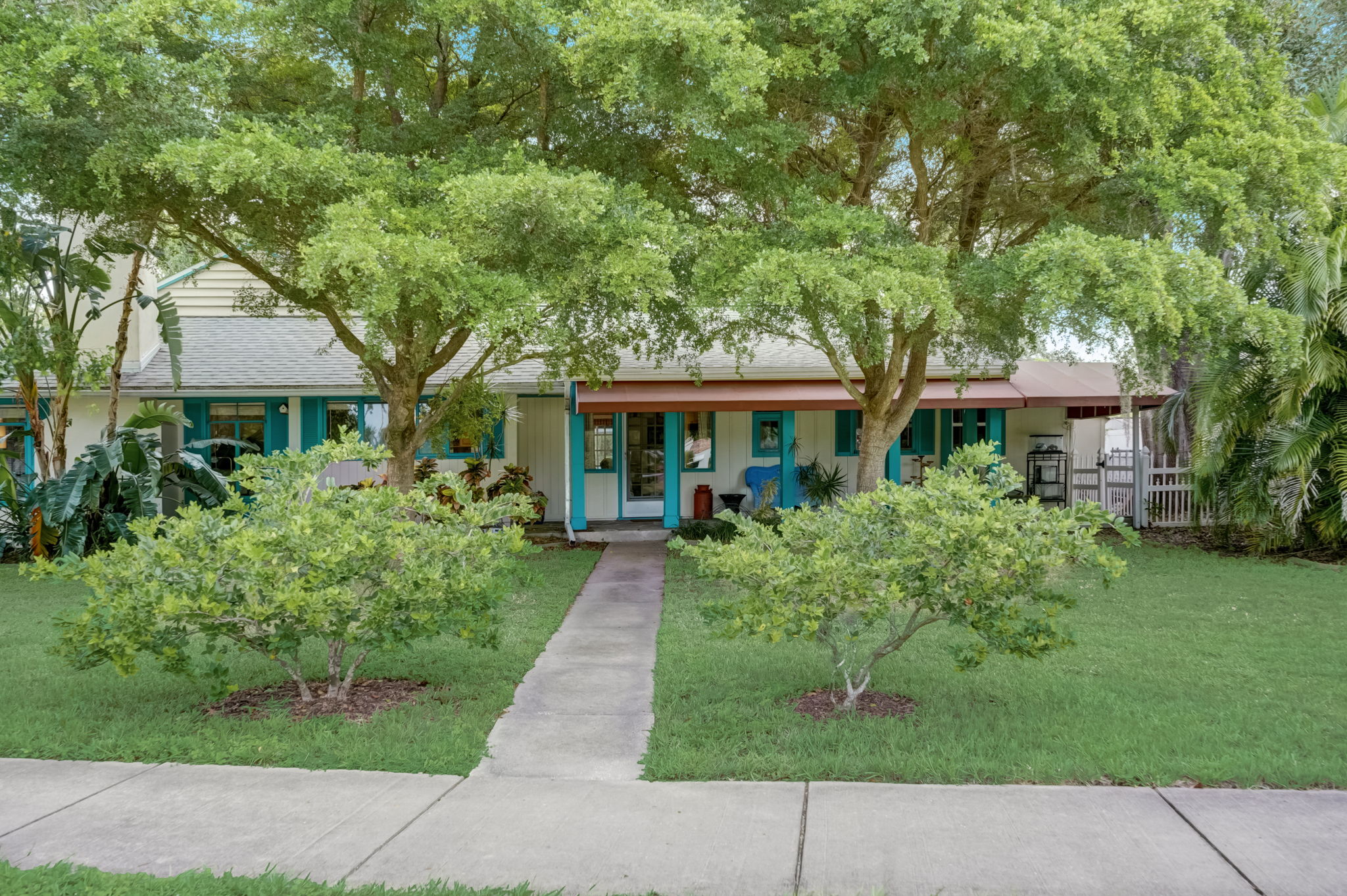 5246 Bay Shore Rd, Sarasota, FL 34234 | Zillow Media Experts