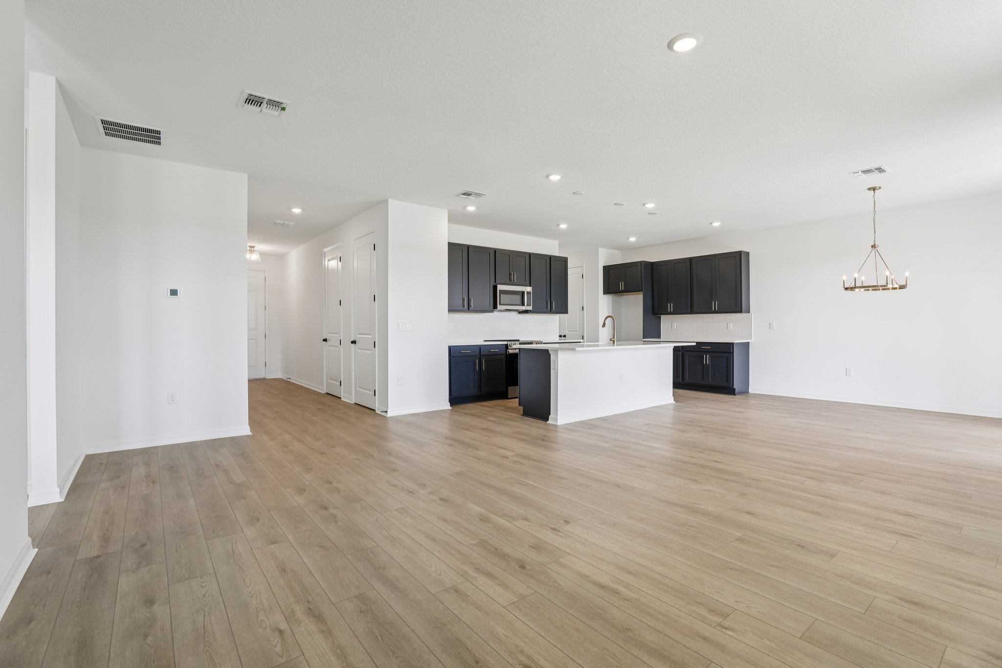 Painted Bamboo St-S0601-010.jpg