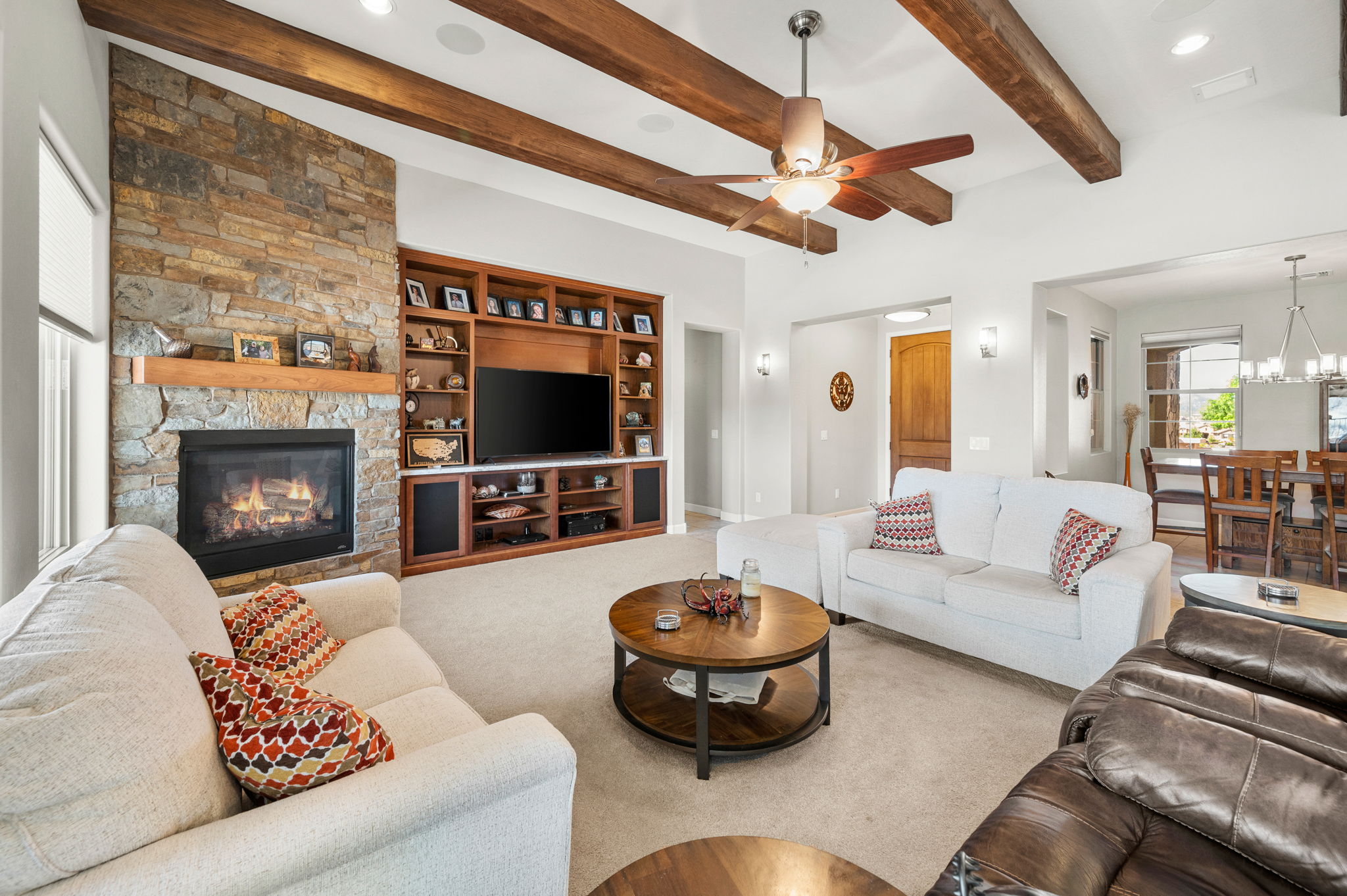 Living Room (2)