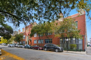 525 Ada Unit 43 - Mark Allen Glusker_100425_005