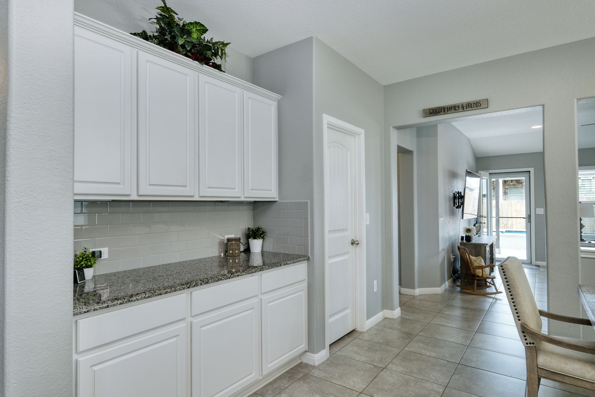 Dining Area Built in