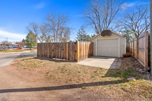  Photo 44