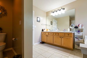  Photo 49