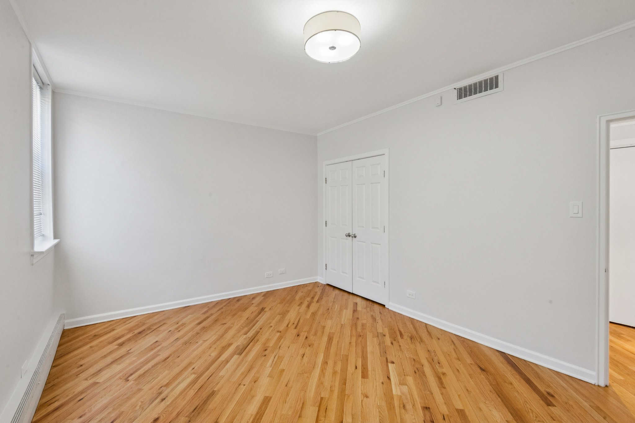 525 W Aldine Ave 1E_012.jpg