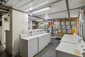 525 W Aldine Ave 1E_014.jpg