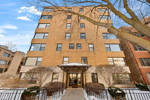 525 W Aldine Ave 403_001