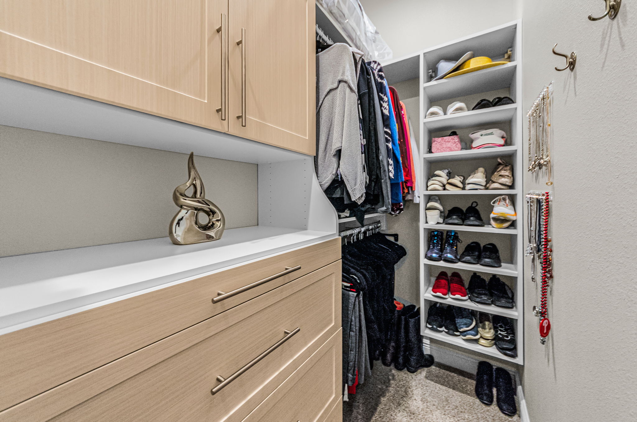Primary Bedroom Walk-in Closet1c