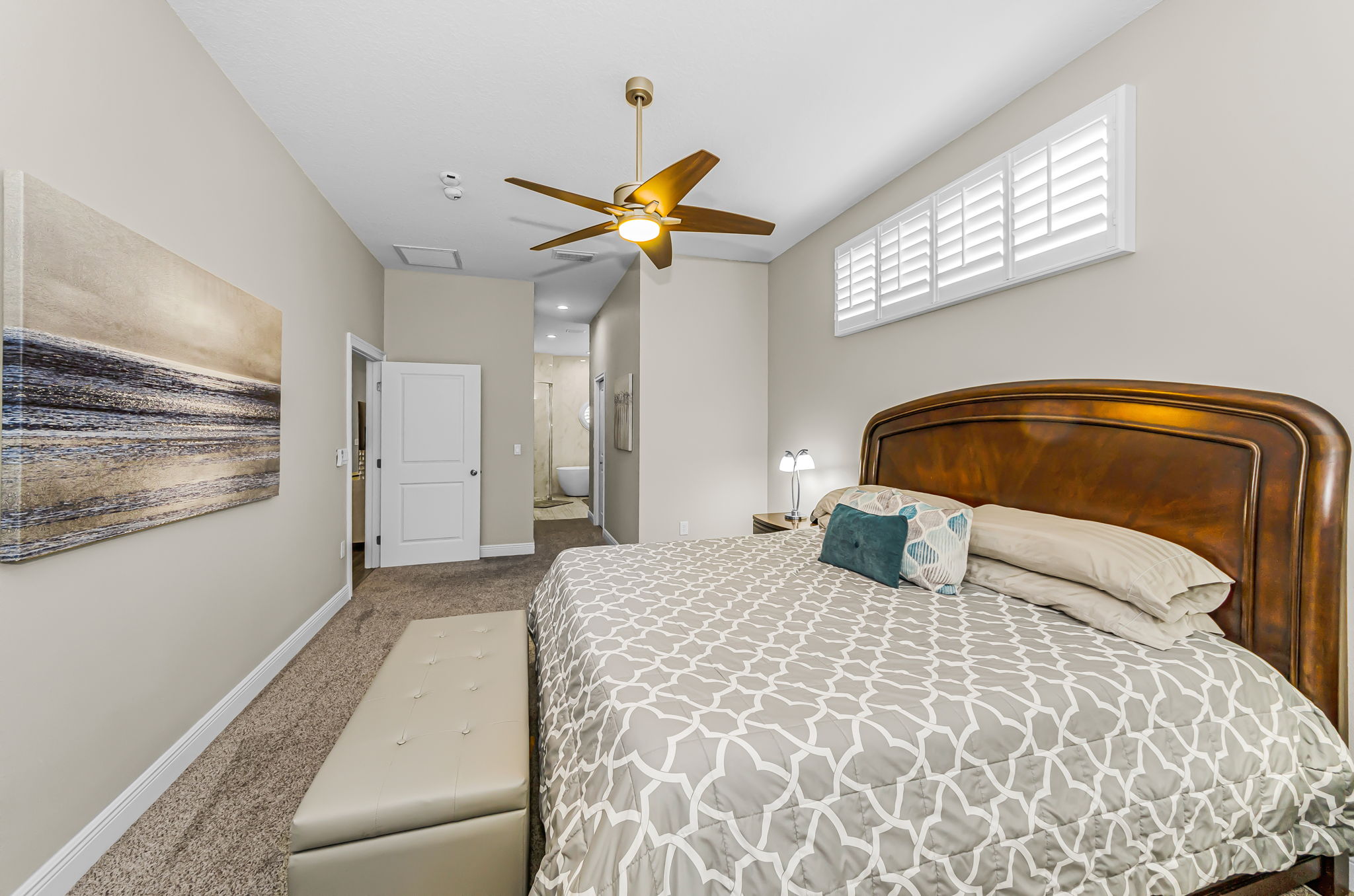 Primary Bedroom1b