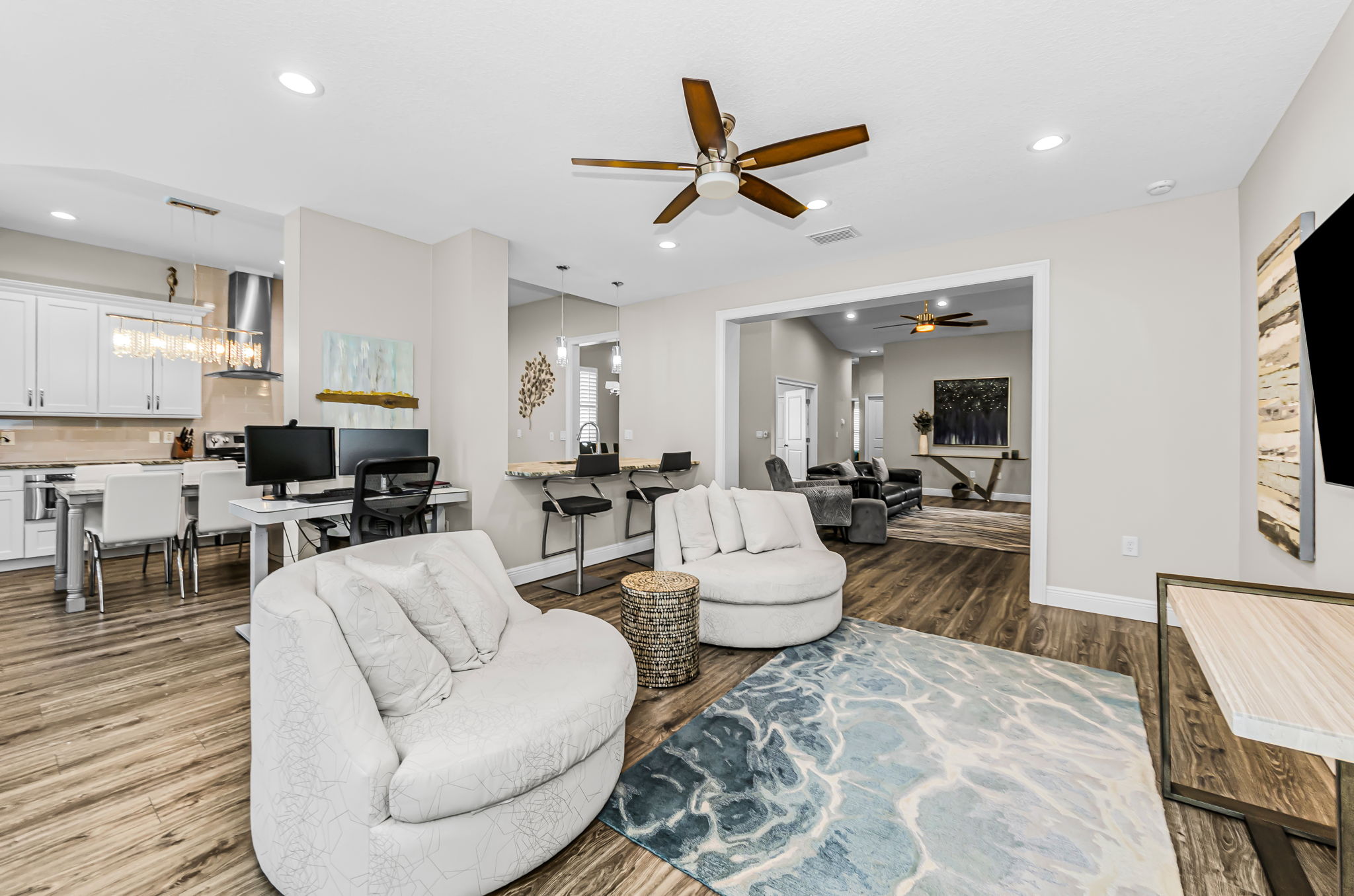 Family Room4