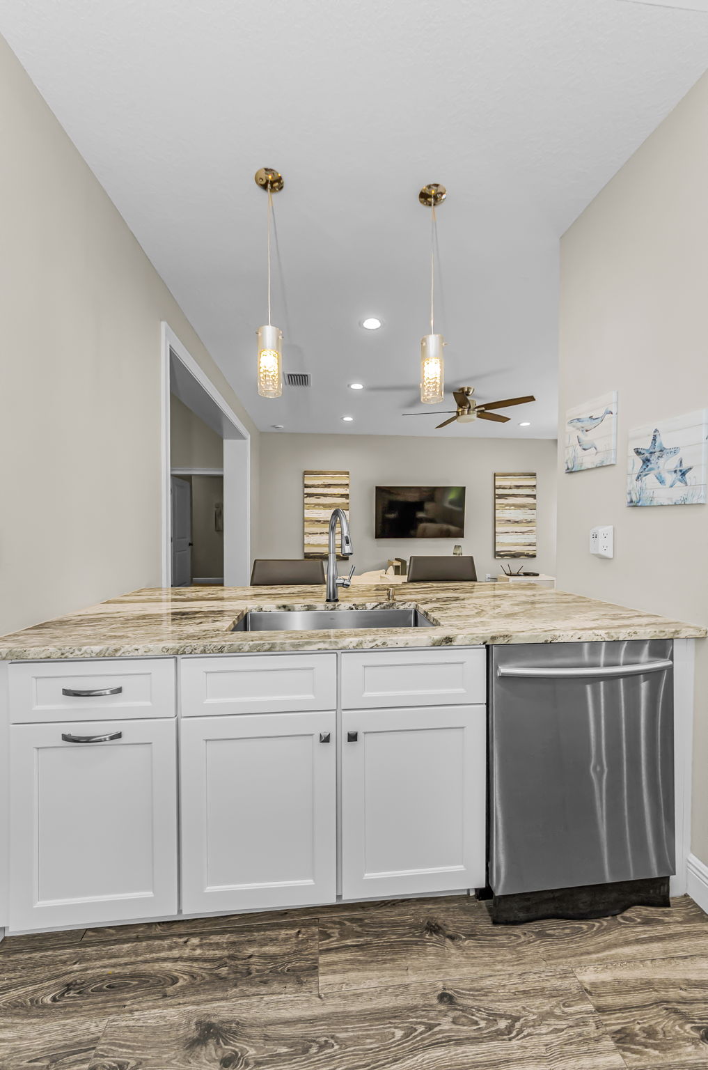 Kitchen12