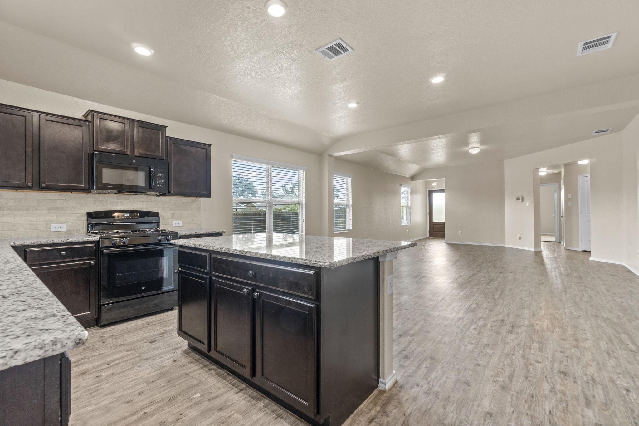 5251 Honeyflower, Bulverde, TX 78163, USA Photo 39