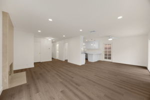  Photo 38