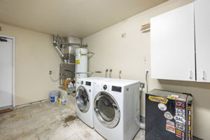 Laundry (Laundry appliances included in sale)