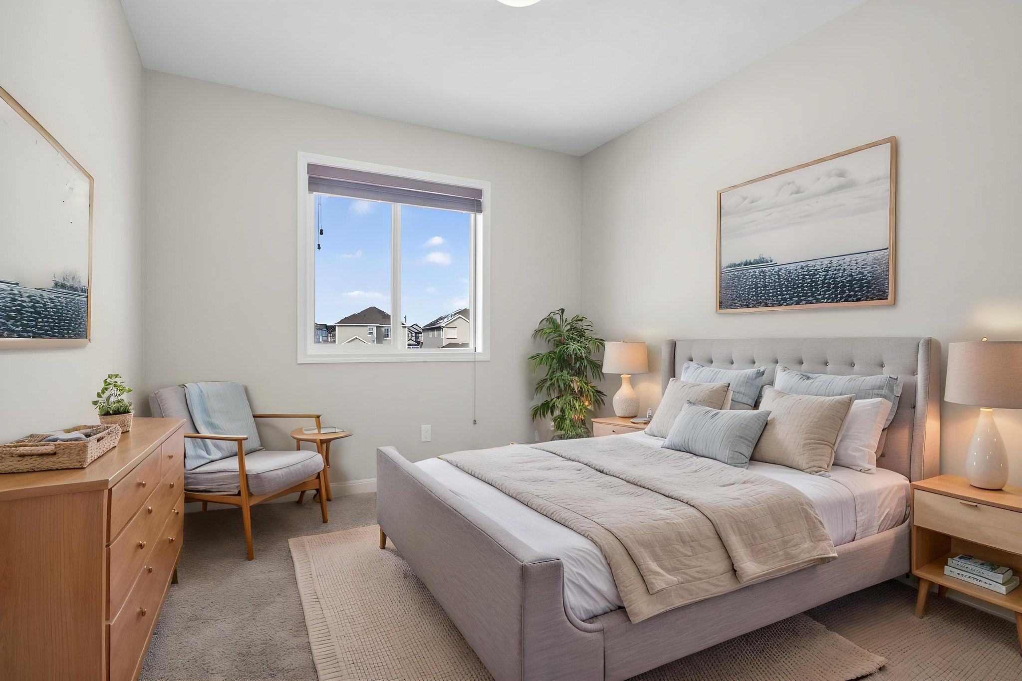 DSC05656 virtually staged.jpeg