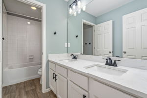  Photo 23