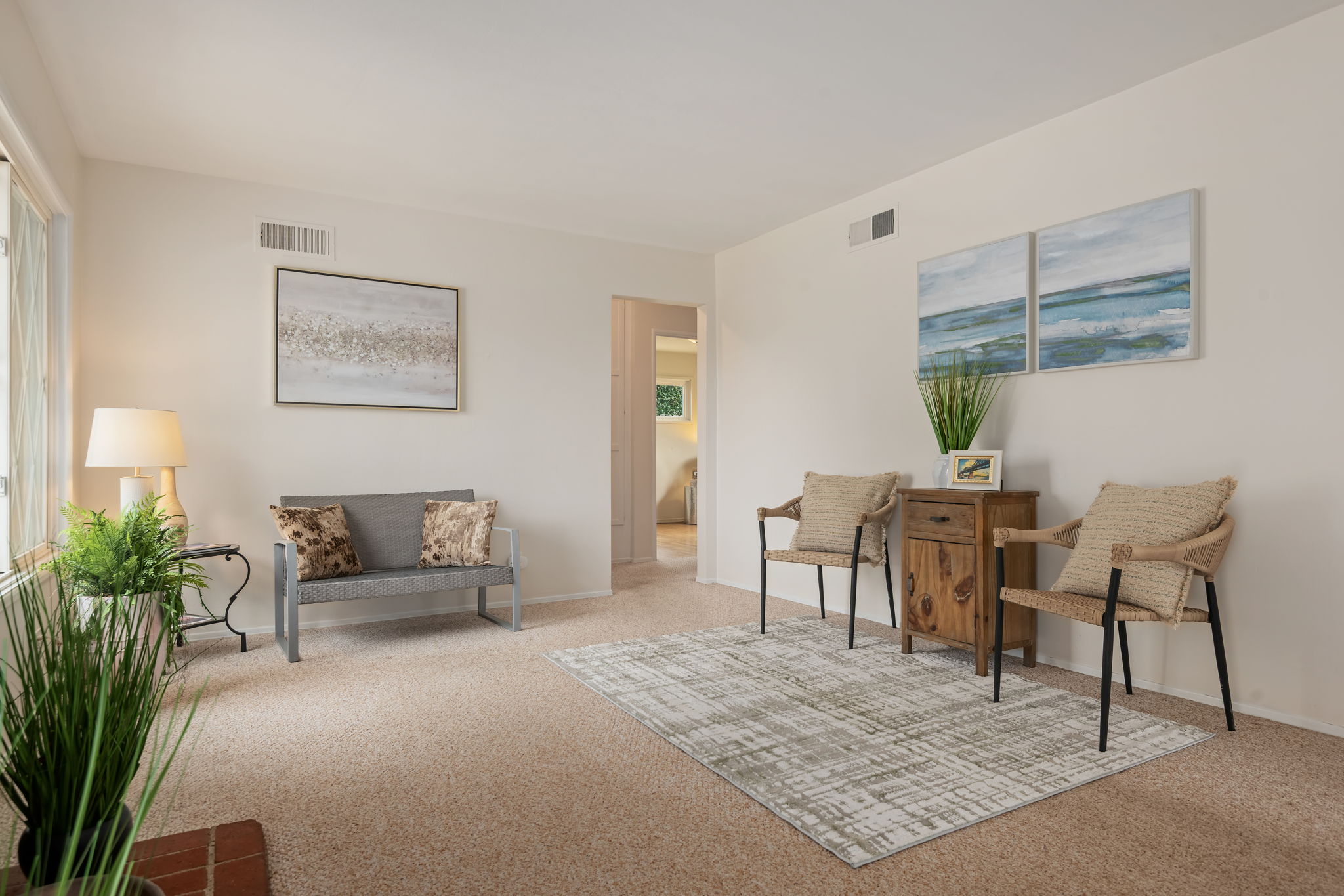 06 - Living Room
