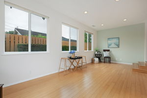 17 - Family Room