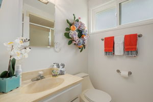 20 - Bathroom 1