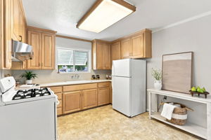 012_F8_526 Leigh Ave