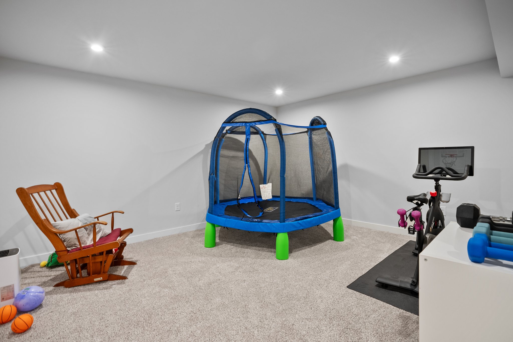  Photo 35