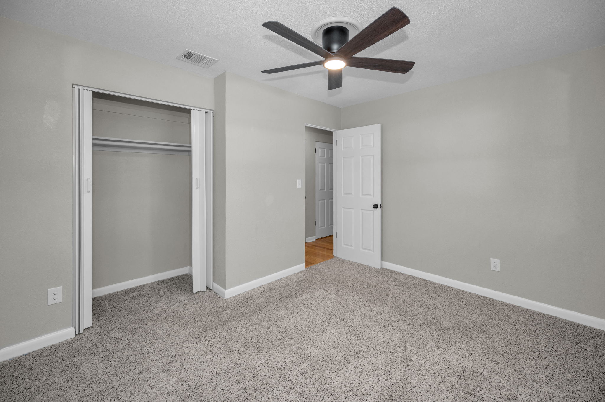 Bedroom2a