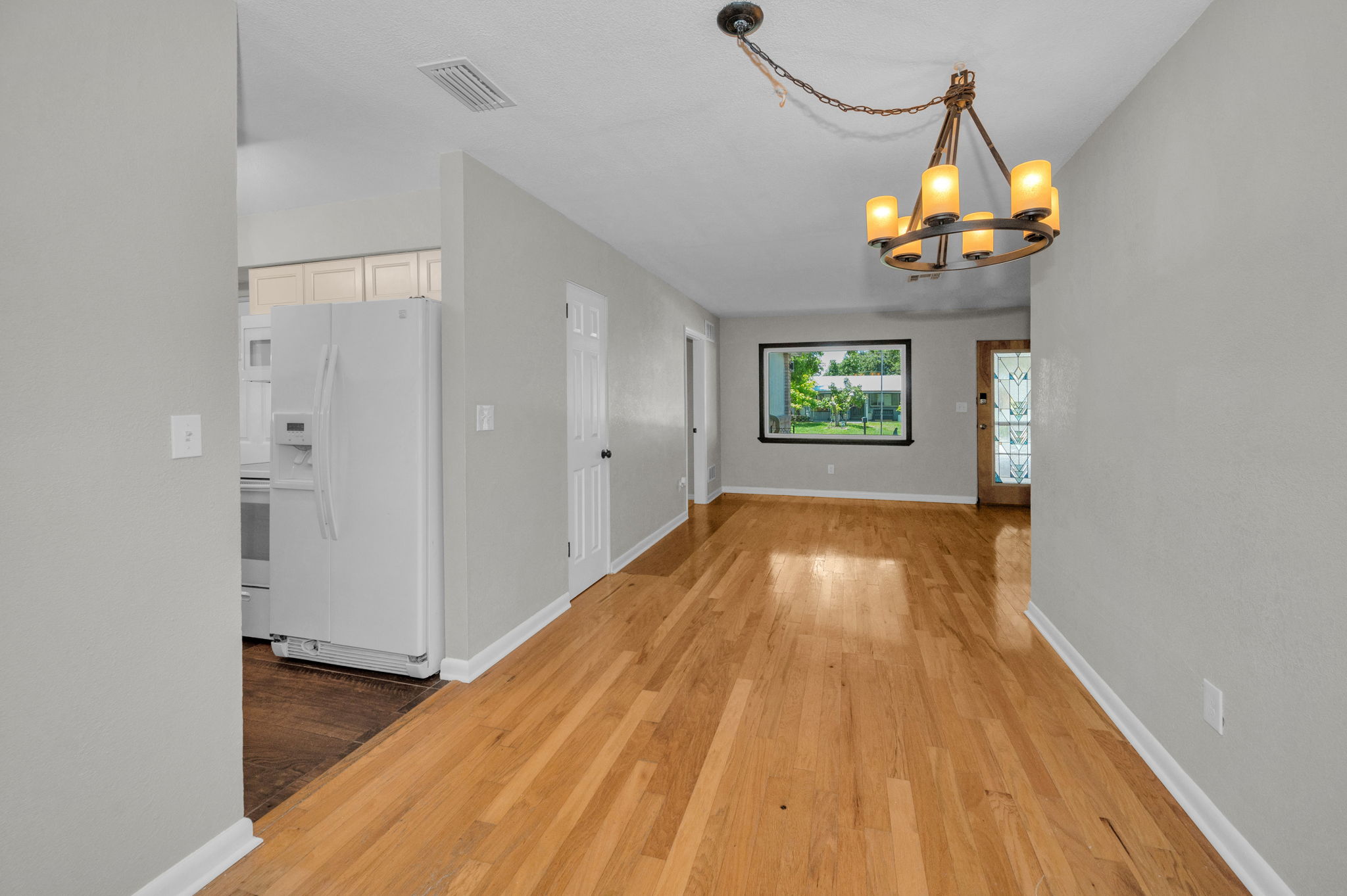 Dining Room3