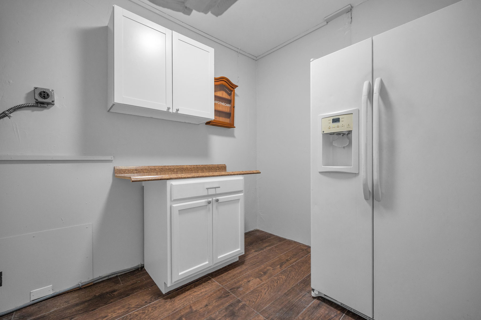 Laundry Room1a