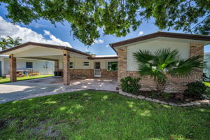 Front Exterior4