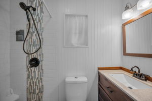 Primary Bathroom1a
