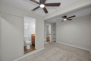 Primary Bedroom1c