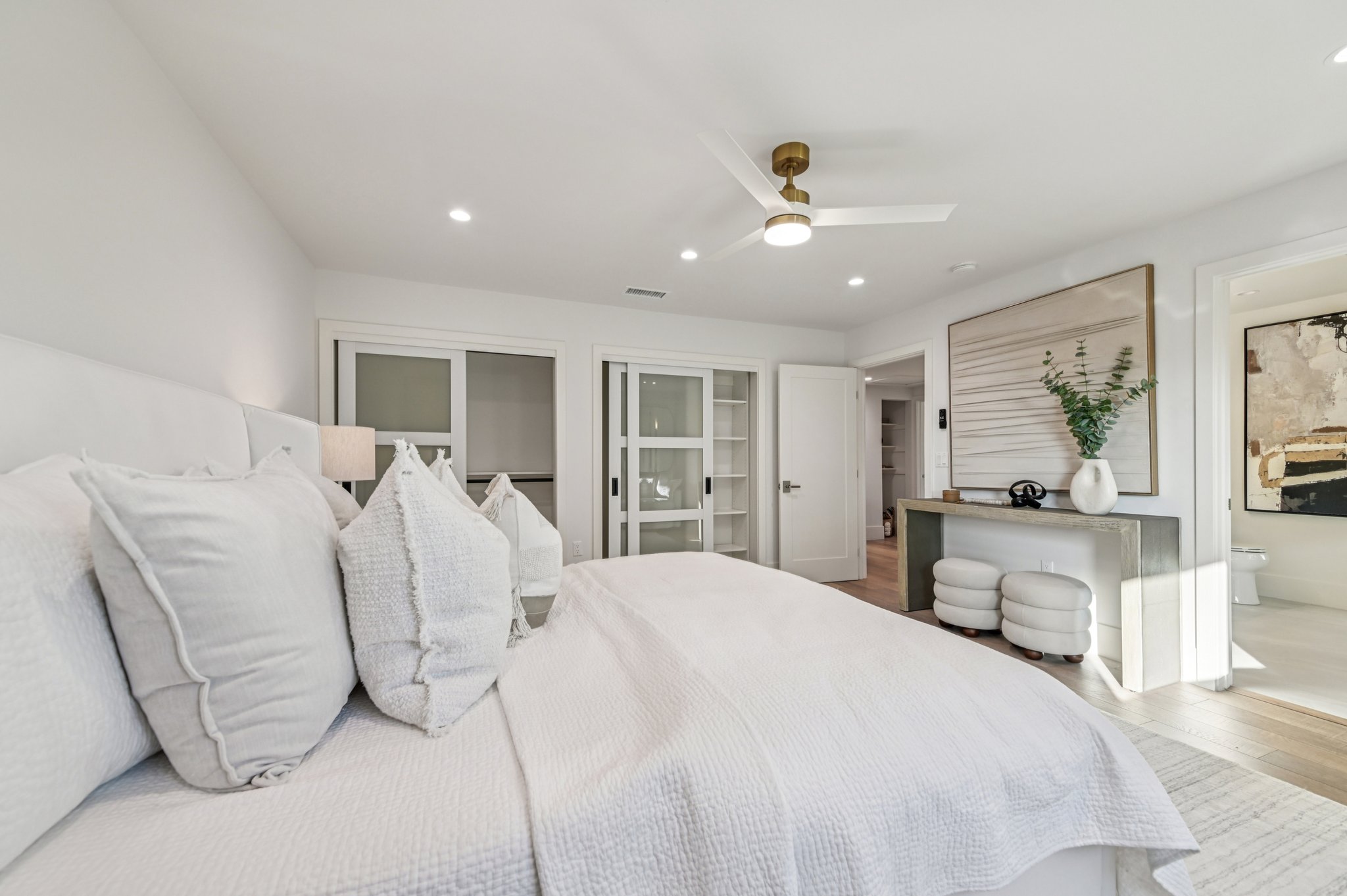 Glenroy Dr-S2011-034.jpg