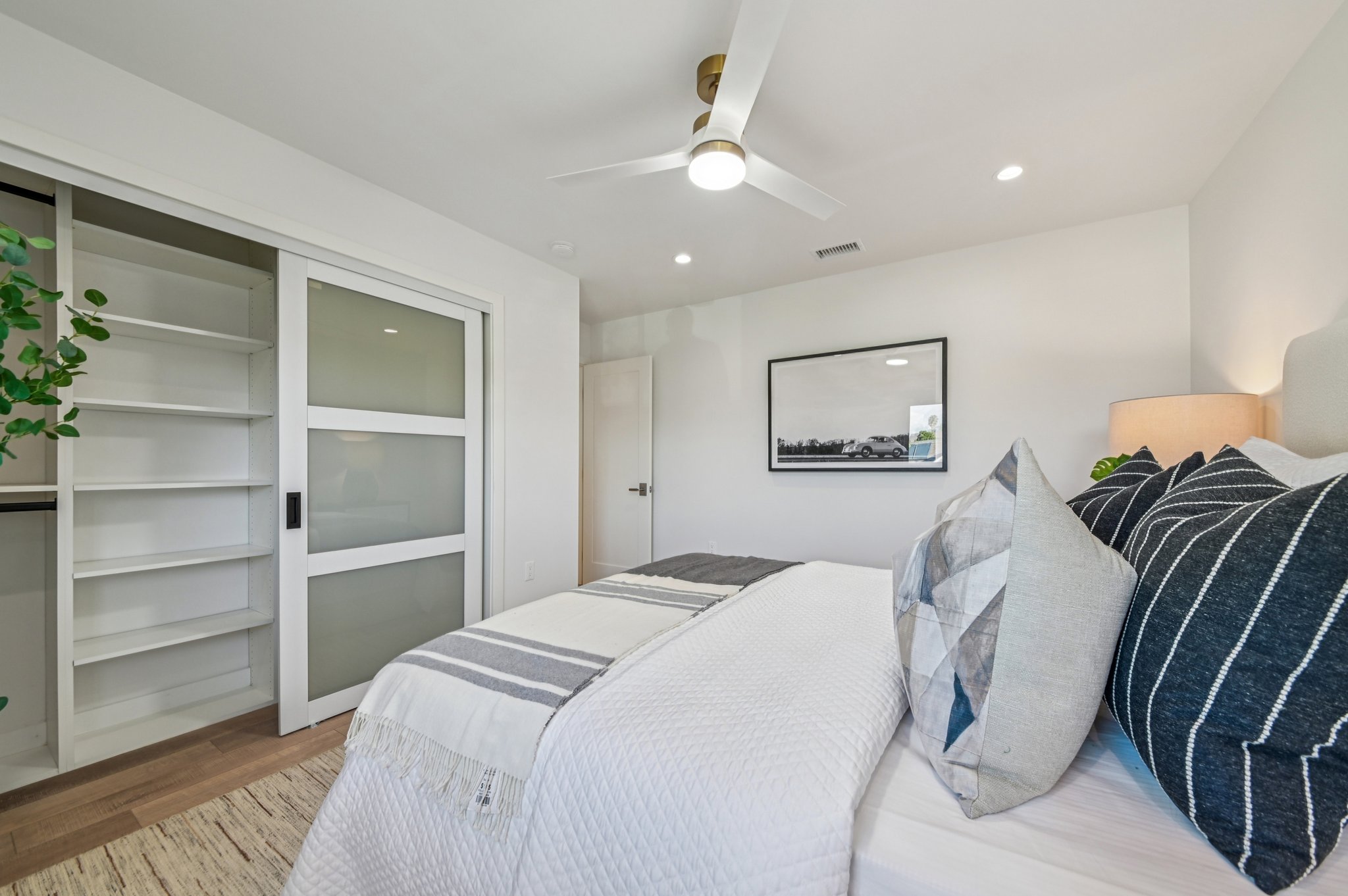 Glenroy Dr-S2011-040.jpg