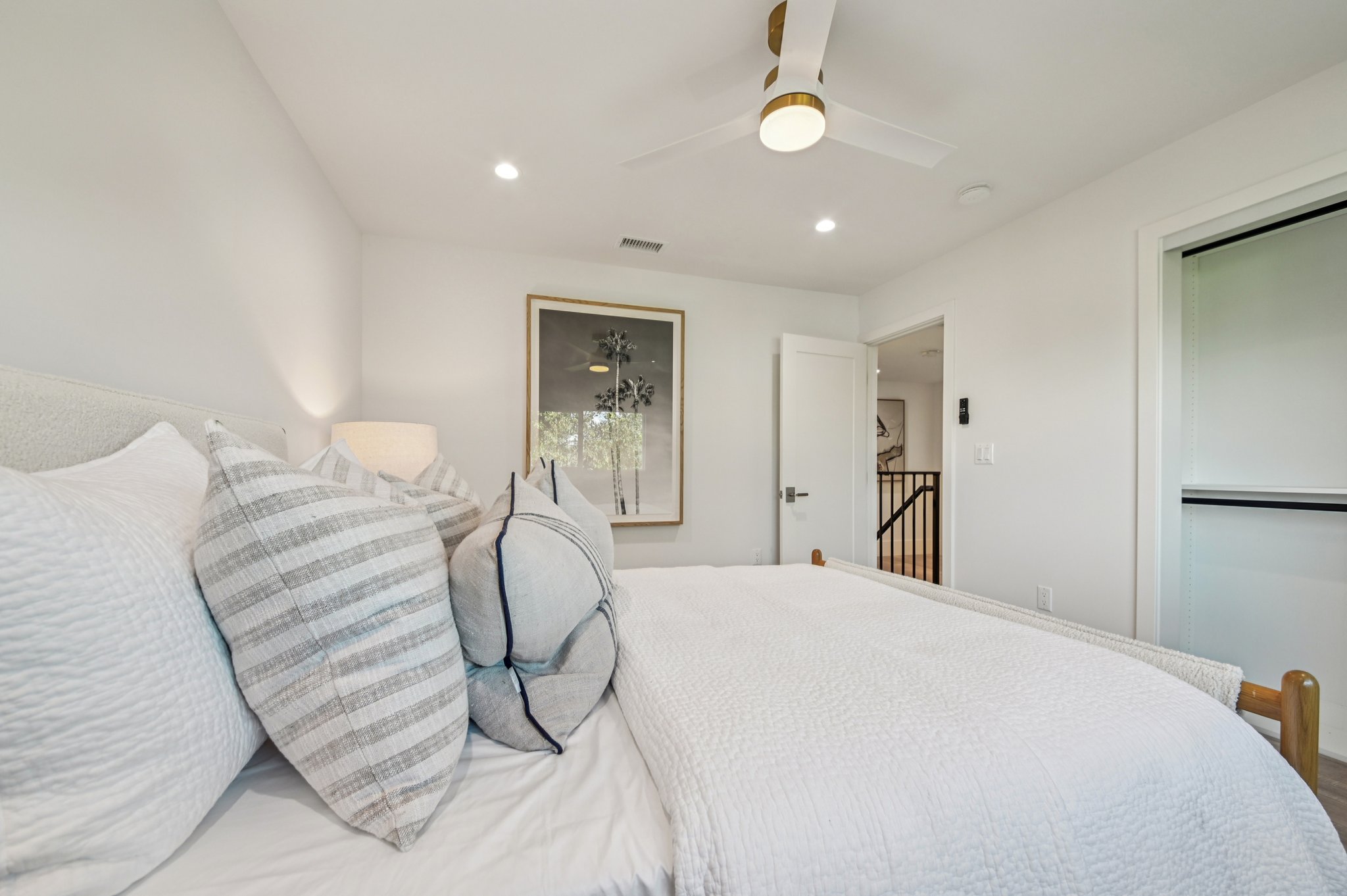 Glenroy Dr-S2011-048.jpg