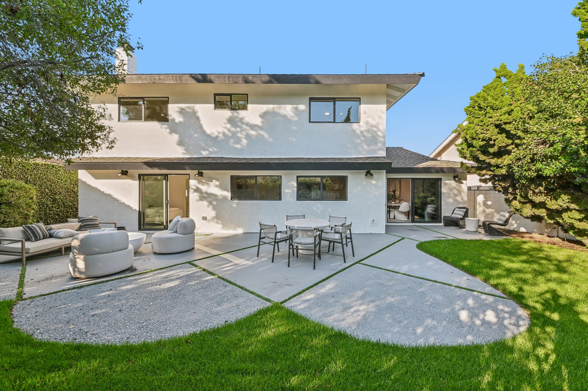 Glenroy Dr-S2011-051.jpg