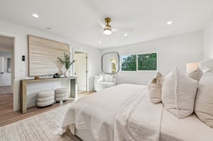 Glenroy Dr-S2011-033.jpg