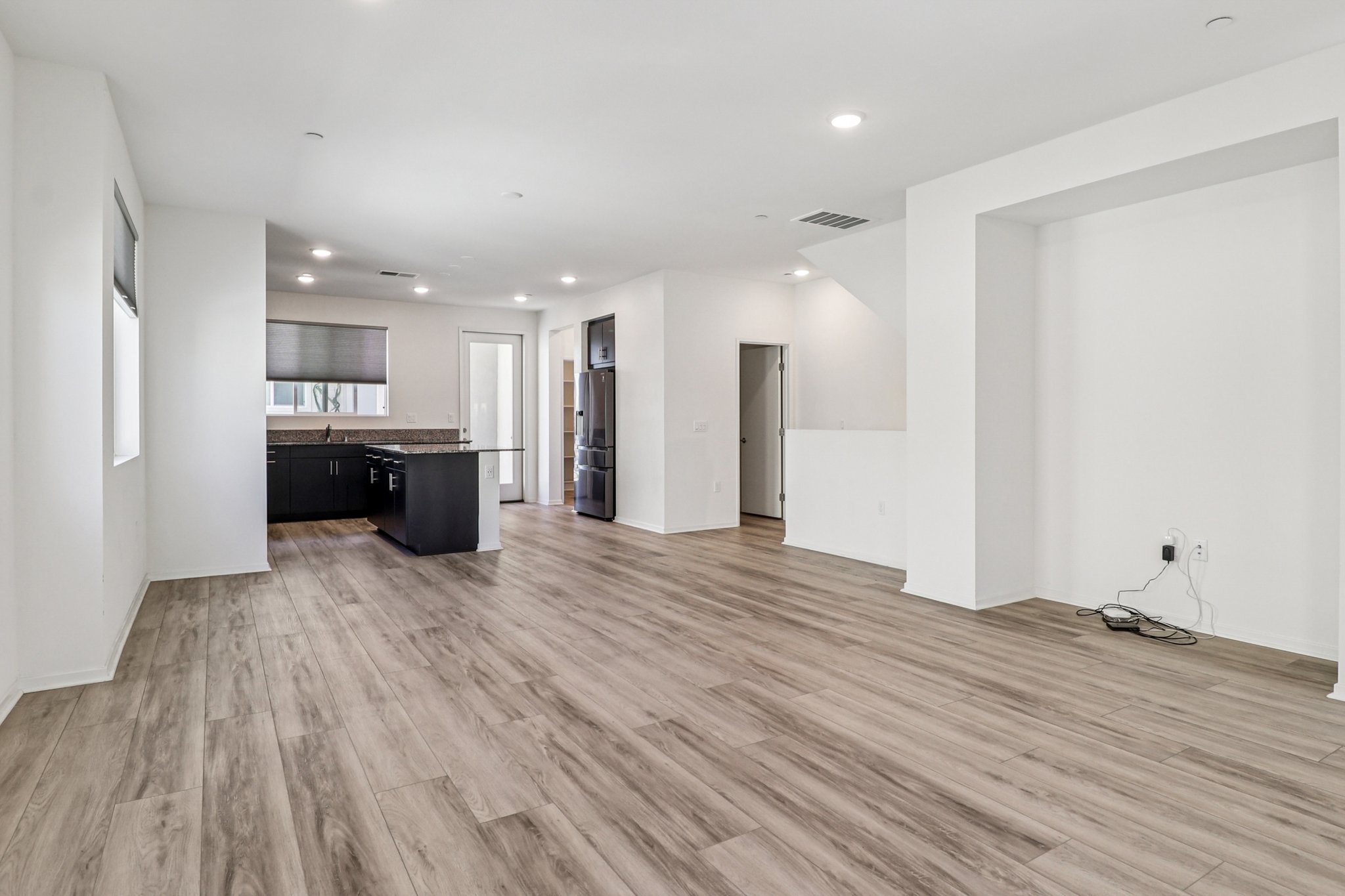 Beachfront Cove 167-S1009-004.jpg