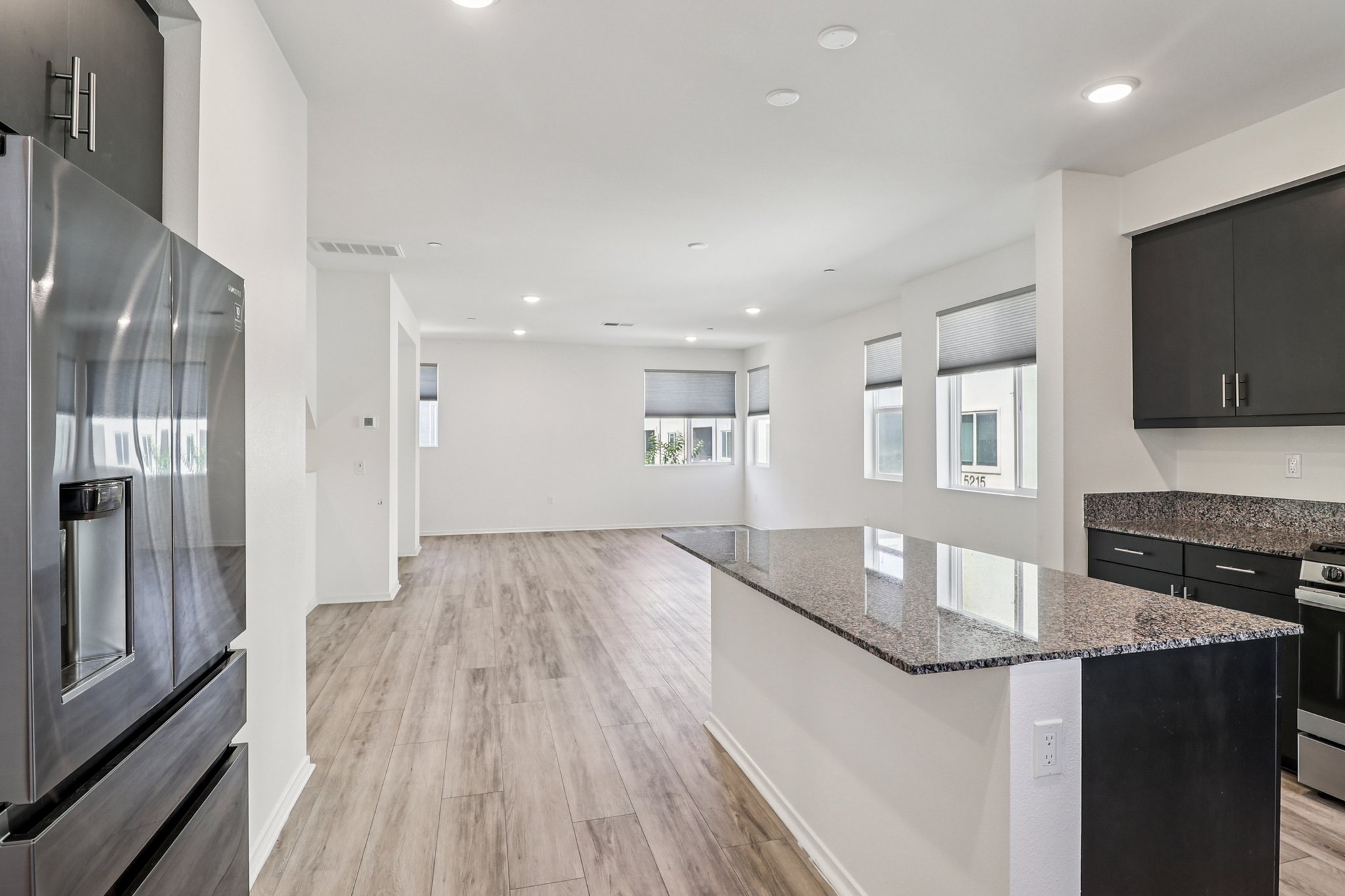 Beachfront Cove 167-S1009-011.jpg