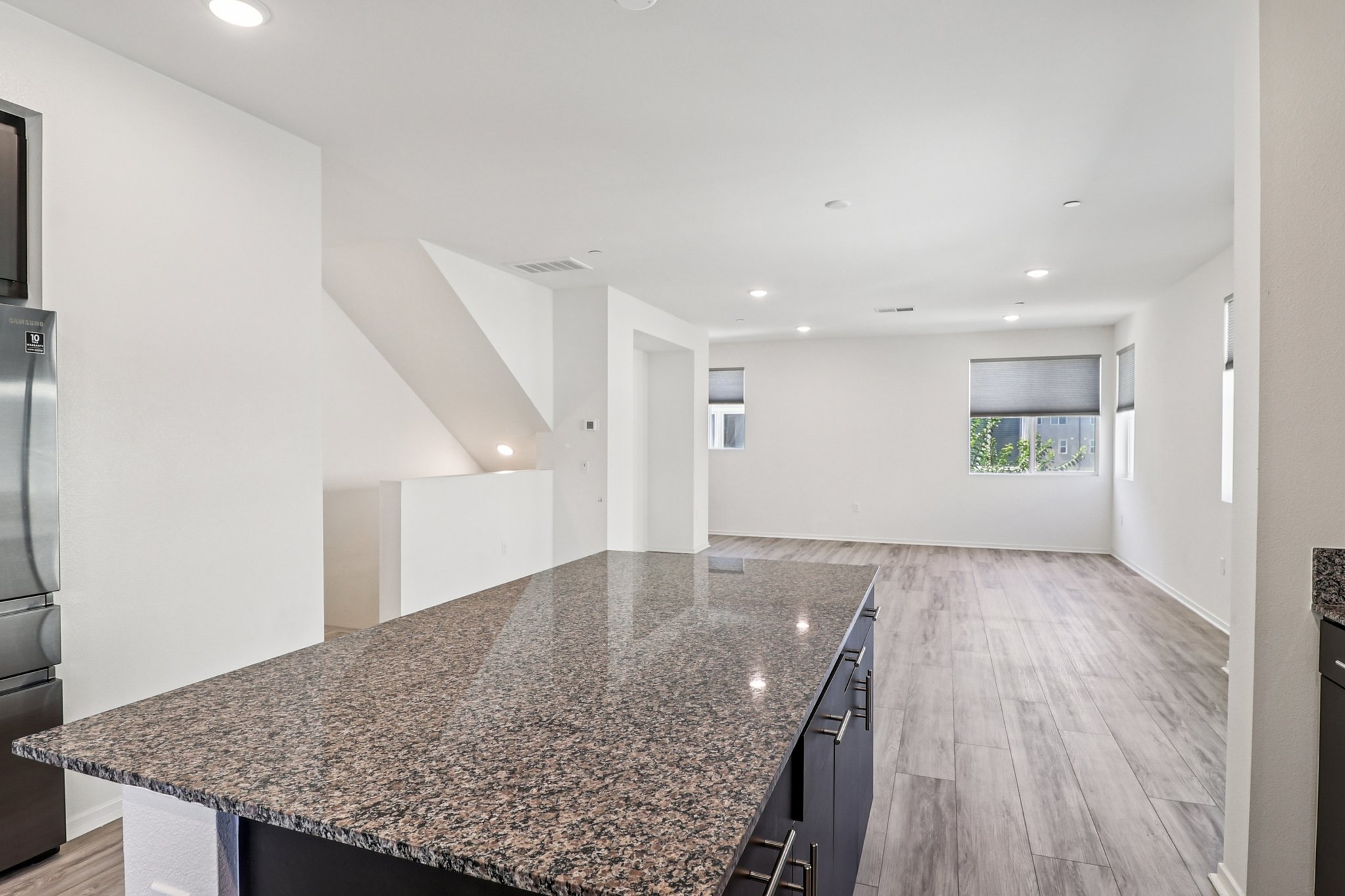 Beachfront Cove 167-S1009-012.jpg