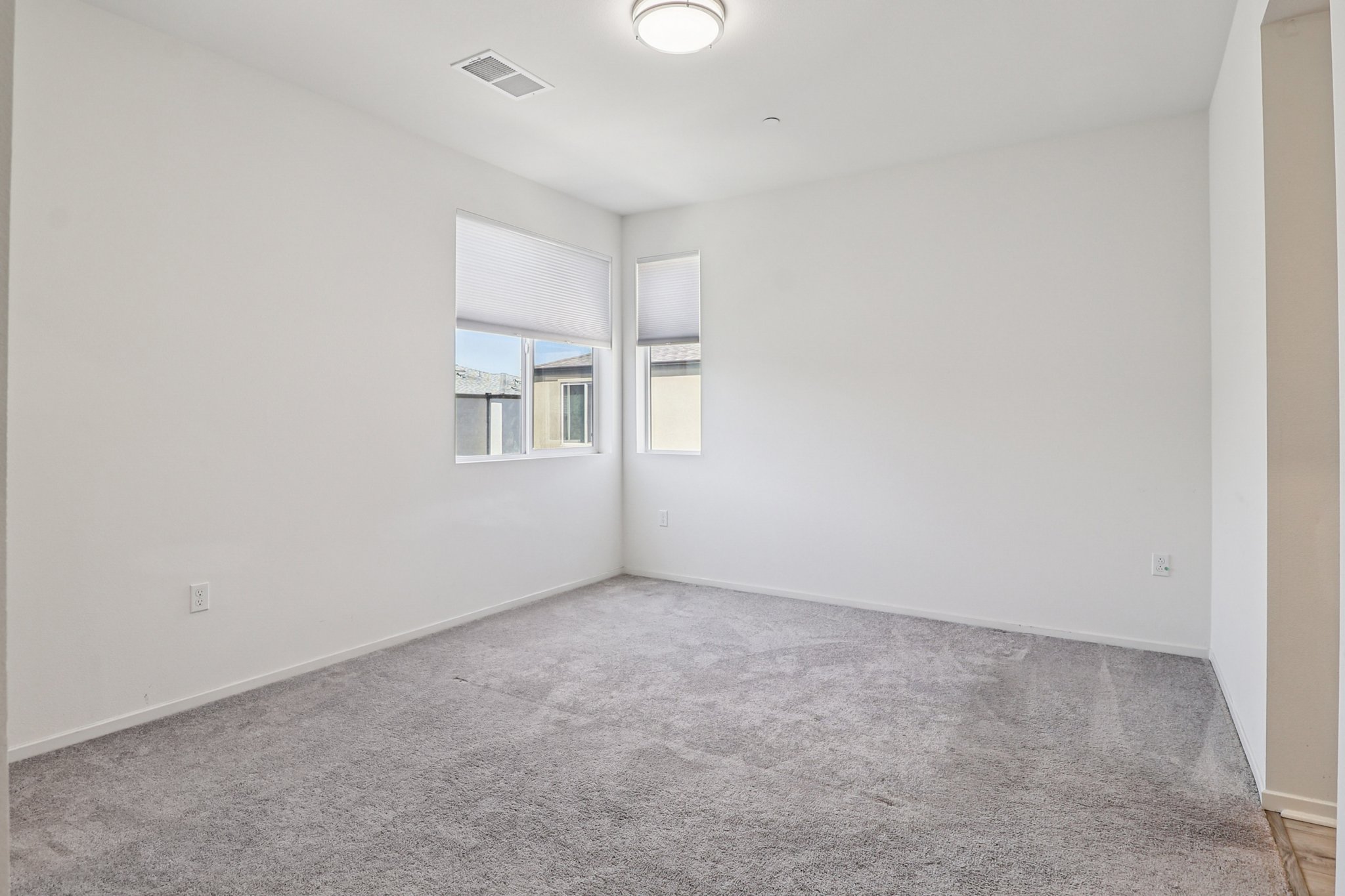 Beachfront Cove 167-S1009-015.jpg