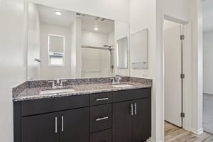 Beachfront Cove 167-S1009-018.jpg