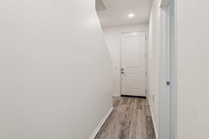 Beachfront Cove 167-S1009-029.jpg