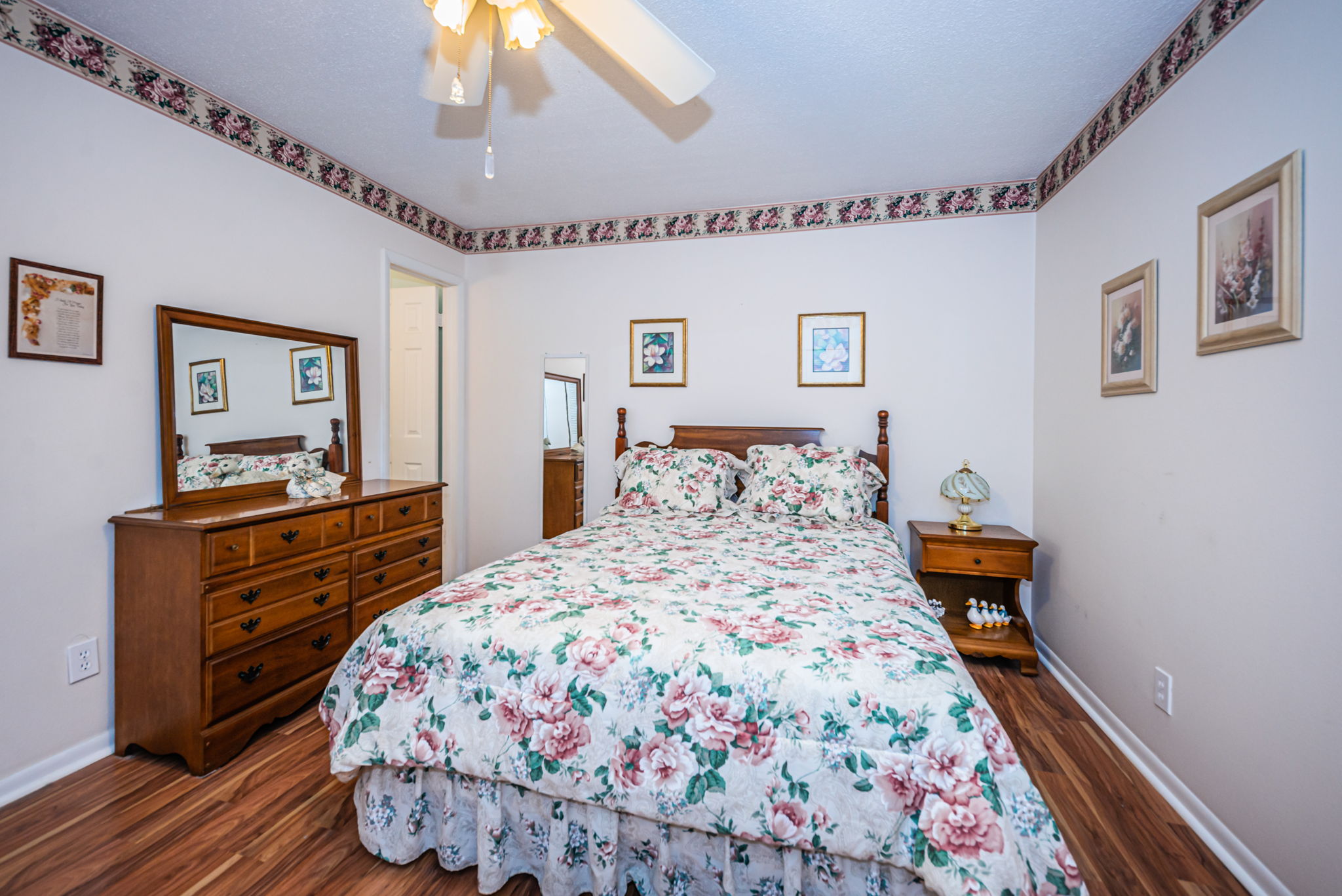 Master Bedroom1a