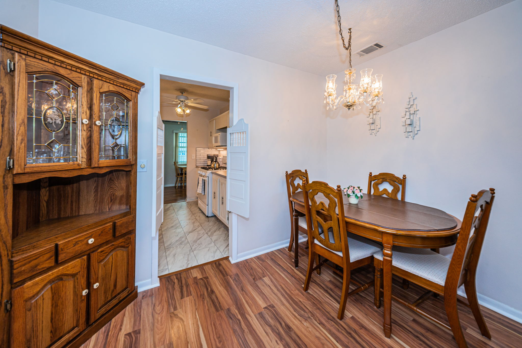 Dining Room2-2
