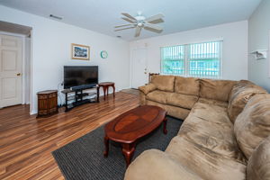 Living Room2-2